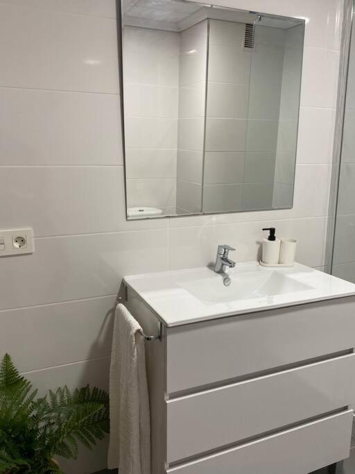 Apartamento En Benicasim Con Piscina Apartman Benicàssim Kültér fotó